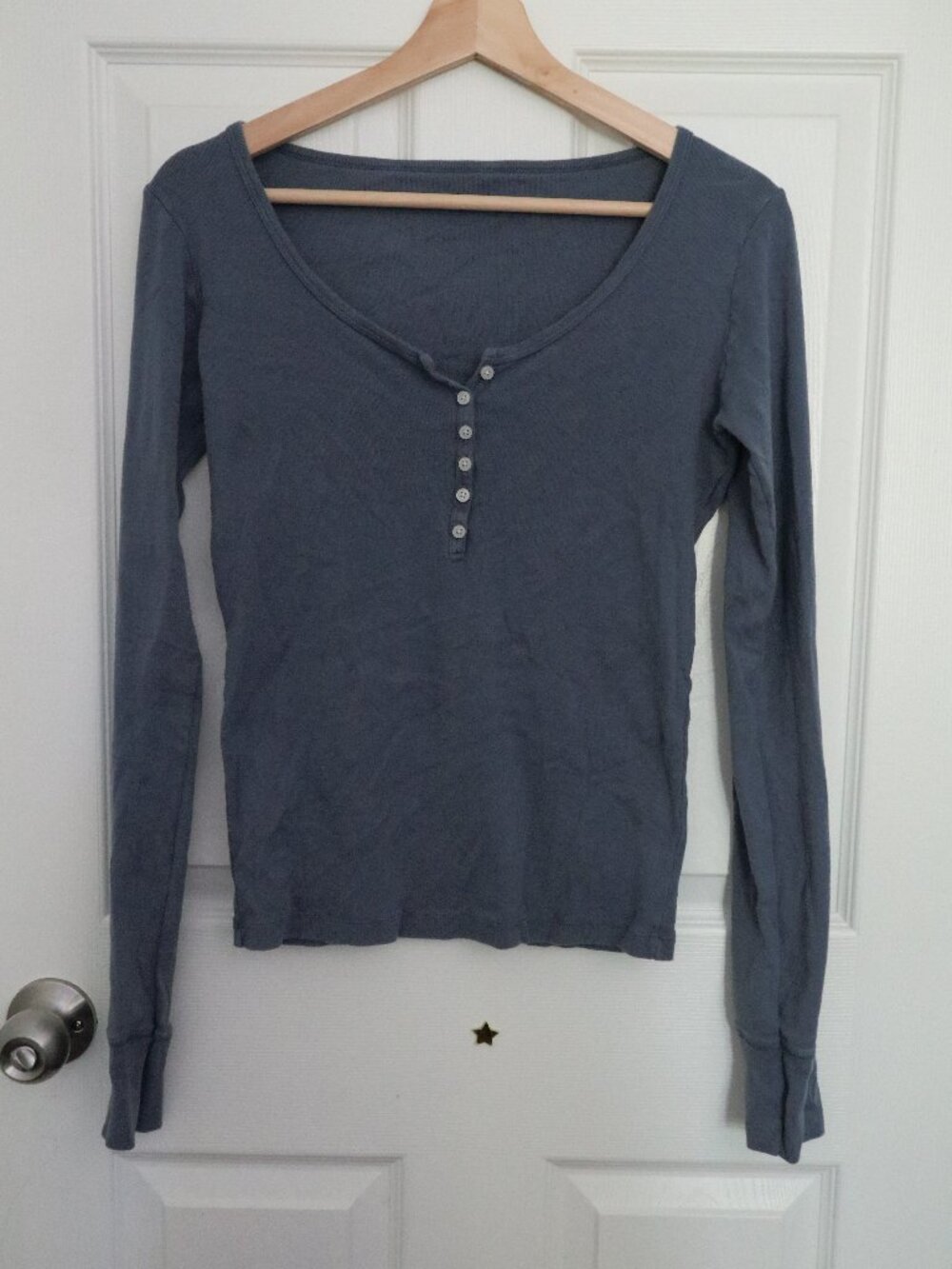 Brandy Melville Zelly Long Sleeve Ribbed Top Blue Gray Henley
